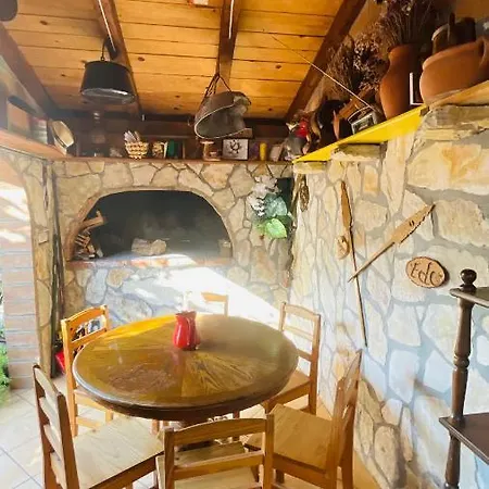 Apartman Colorful And Happy - With Parking
